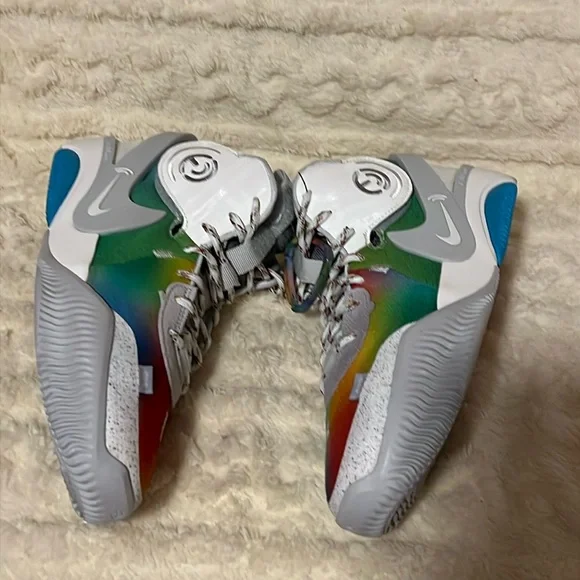 AUTHENTIC Nike Air Deldon Multicolor Basketball Shoes Size 9.5 BE TRUE - Picture 9 of 17